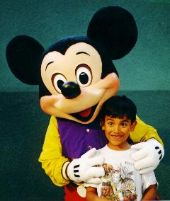 mickey.jpg (14350 bytes)