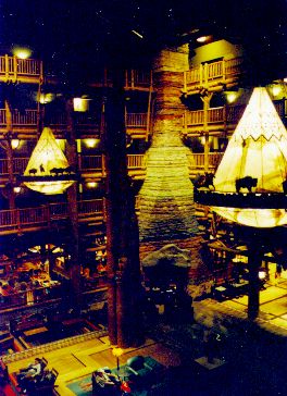 WL_Inside.jpg (32989 bytes)
