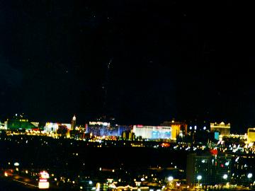 Vegas1.jpg (14631 bytes)
