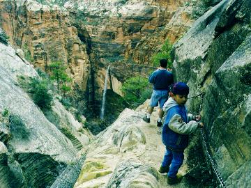 Zion7.jpg (35157 bytes)