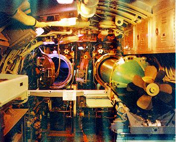 Intrepid-GrowlerTor.jpg (38896 bytes)
