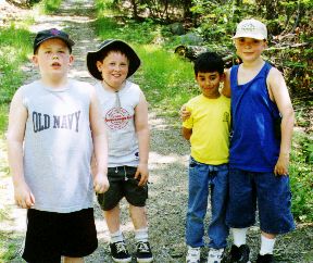 boys.jpg (26050 bytes)