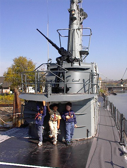 001021-016.JPG (79181 bytes)