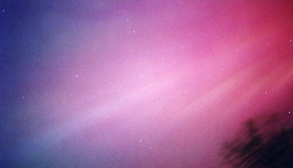 aurora2.jpg (21828 bytes)