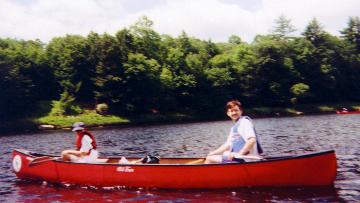 canoe03.jpg (16433 bytes)