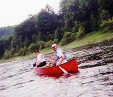 canoe05.jpg (11943 bytes)