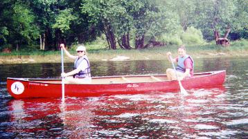 canoe11.jpg (25054 bytes)